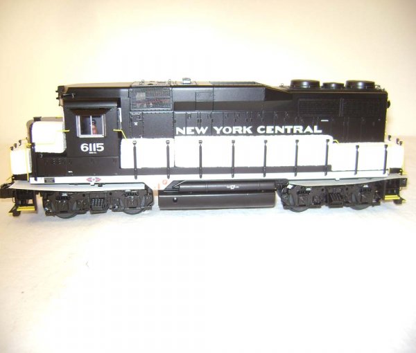ABT: Lionel #28850 NYC GP-30 Command Diesel/OB - 3