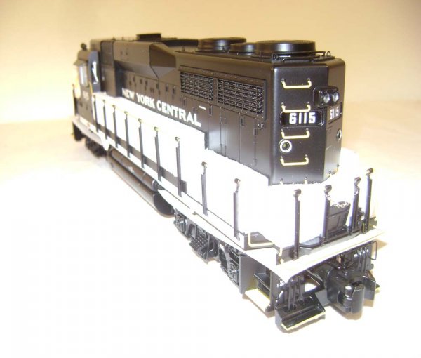 ABT: Lionel #28850 NYC GP-30 Command Diesel/OB - 4