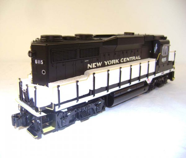 ABT: Lionel #28850 NYC GP-30 Command Diesel/OB - 5