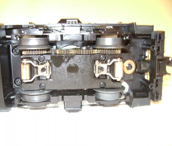 ABT: Lionel #28850 NYC GP-30 Command Diesel/OB - 9