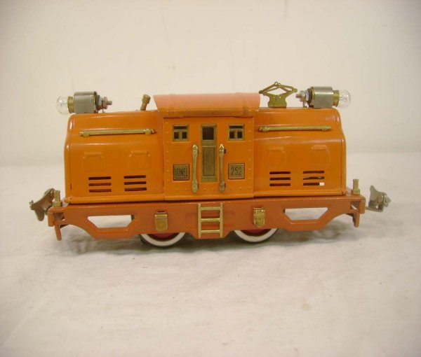 ABT: Lionel #252 Two-Tone Terra-Cotta Electric (R) - 2