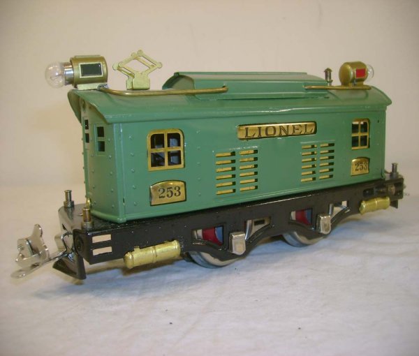 ABT: Lionel #253 Peacock Electric Engine (R)