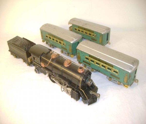 ABT: American Flyer 2-4-2 Steam Engine & 3 Passenge
