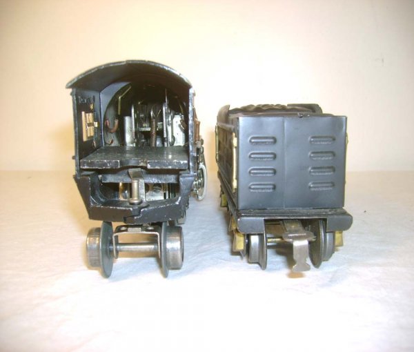 ABT: American Flyer 2-4-2 Steam Engine & 3 Passenge - 6