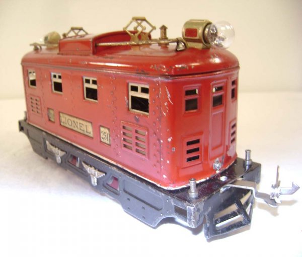 ABT: Lionel #251 Red Electric/Cream Stripe - 7