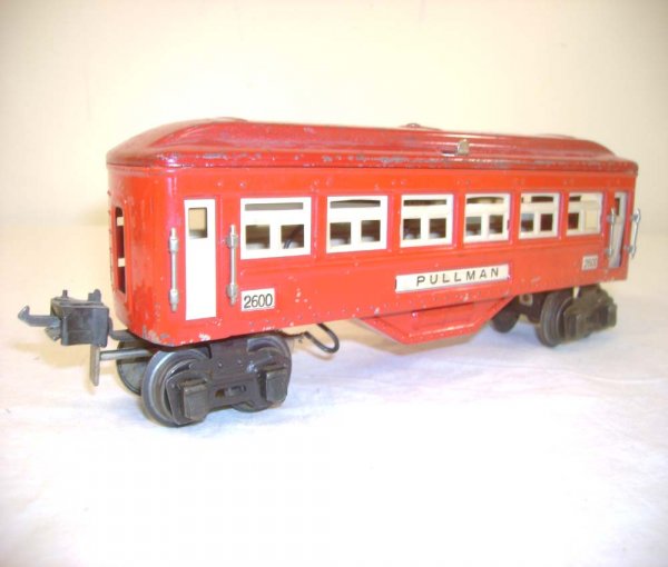 ABT: Lionel #2600/01/02 Red/Cream Passenger Cars - 3