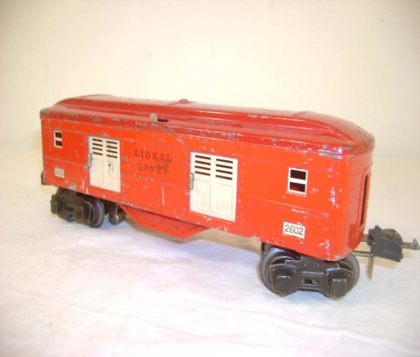 ABT: Lionel #2600/01/02 Red/Cream Passenger Cars - 6