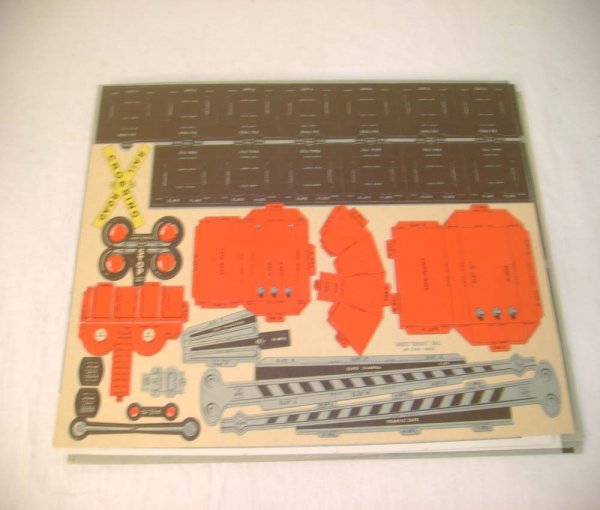 ABT: Mint Lionel #50 World War II Paper Train/Brick - 9