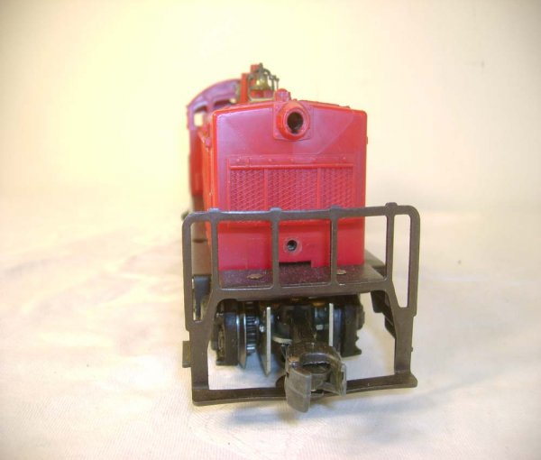 ABT: Lionel #600 MKT Red Diesel Switcher - 5