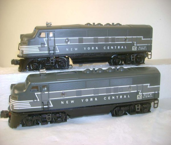 ABT: Restored Lionel #2344 NYC F-3 AA-units - 3