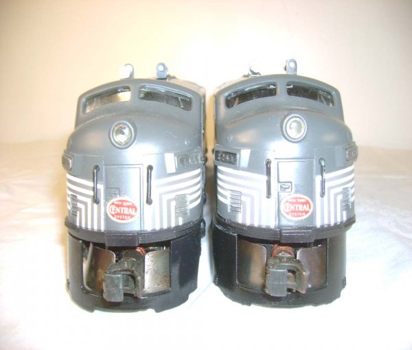 ABT: Restored Lionel #2344 NYC F-3 AA-units - 7