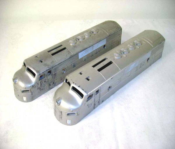 ABT: Lionel #2333 Silver-Primed F-3 Cabs