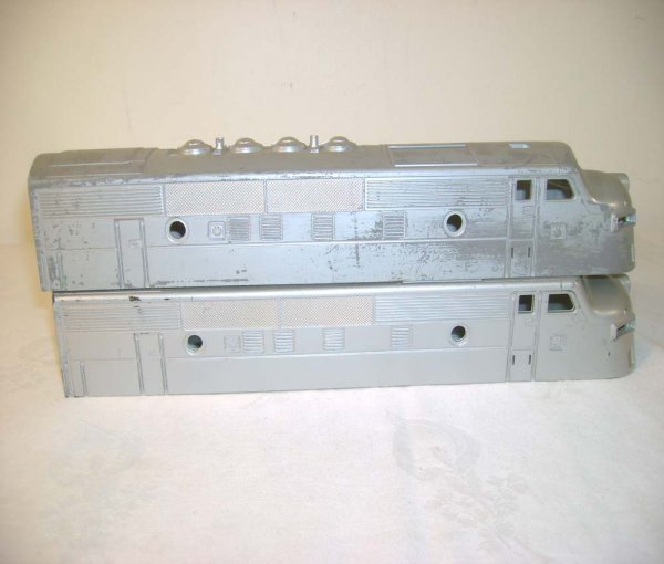 ABT: Lionel #2333 Silver-Primed F-3 Cabs - 4