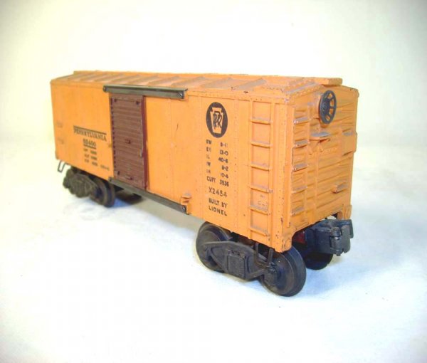 ABT: Lionel #2454 Pennsylvania Brown Doors Box Car - 4