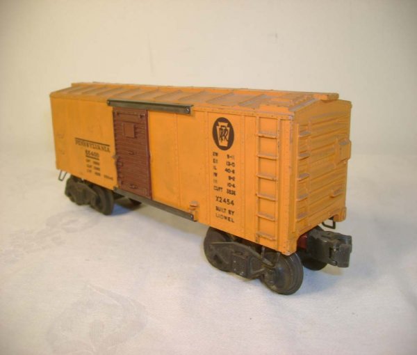 ABT: Lionel #2454 Pennsylvania Brown Doors Box Car - 8