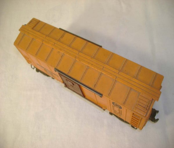 ABT: Lionel #2454 Pennsylvania Brown Doors Box Car - 9