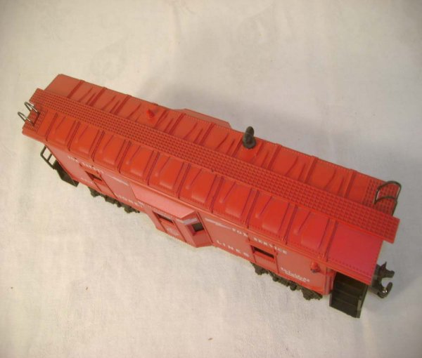 ABT: Lionel #6517 Bay Window Underscored Caboose/5 - 8