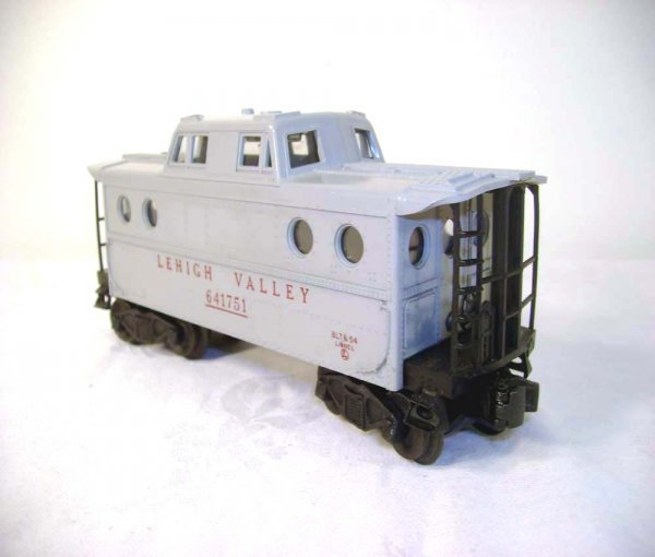 ABT: Lionel #6417-50 Gray Lehigh Valley N5C Caboos - 4