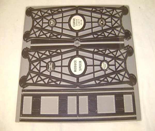 ABT: Scarce Lionel #902 Cardboard Trestle Set/Enve - 5