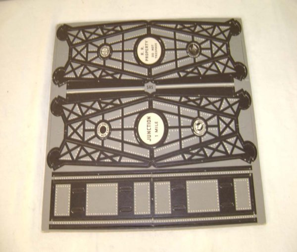 ABT: Scarce Lionel #902 Cardboard Trestle Set/Enve - 6