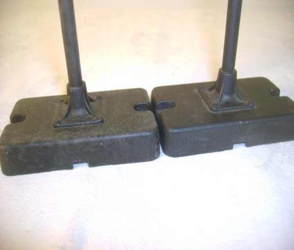 ABT: Two Lionel #140 Banjo Signals/56+ OBs - 7