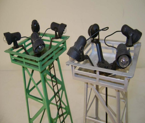 ABT: Lionel #395 Floodlight Towers: Green & Alumin - 6