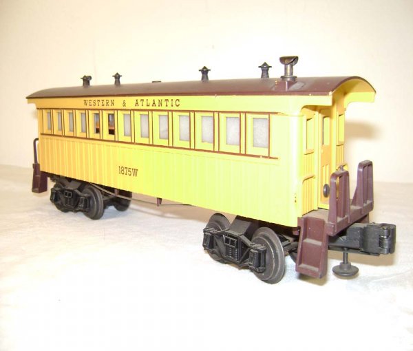 ABT: Nice Lionel #1875W General Coach w/Whistle - 2