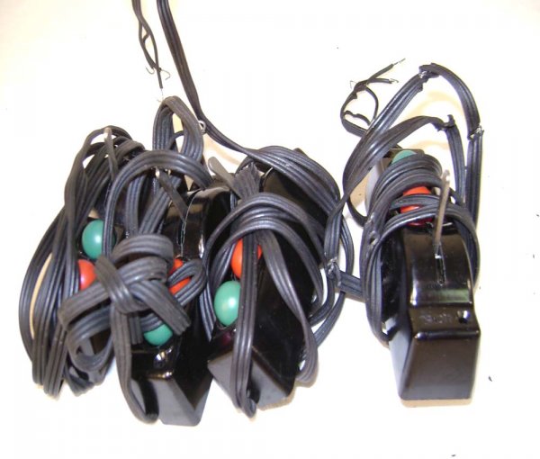ABT: Two Sets - Lionel #022 Pair of O Gauge Switch - 8