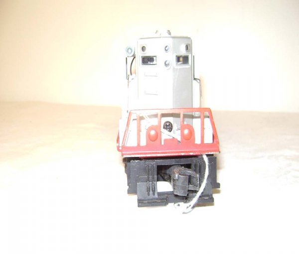 ABT: Great Lionel #2328 Burlington Silver GP-7 Die - 5