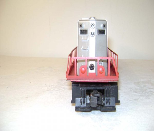ABT: Great Lionel #2328 Burlington Silver GP-7 Die - 9
