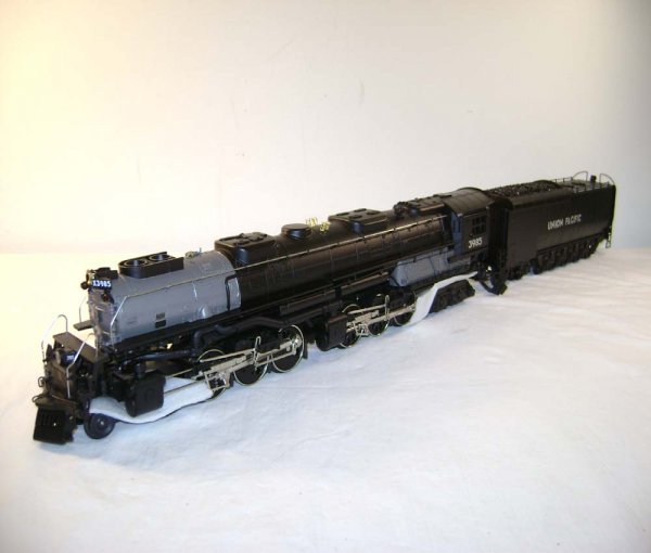 ABT: MTH #3985 UP Challenger & Tender/OB - 4