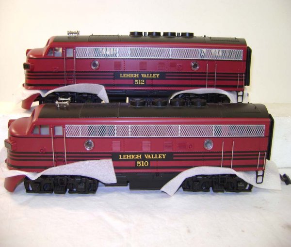 ABT: MTH #MT-2086LP LV EMD F-3 AAs/OB - 2