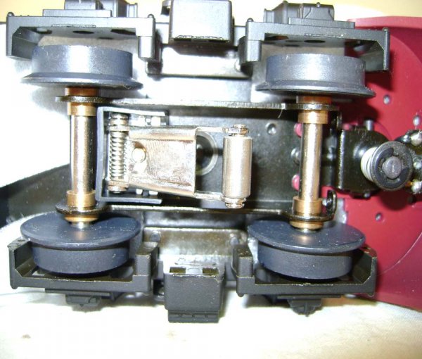 ABT: MTH #MT-2086LP LV EMD F-3 AAs/OB - 8