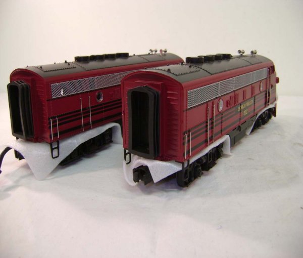 ABT: MTH #MT-2086LP LV EMD F-3 AAs/OB - 9