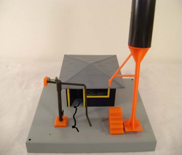 ABT: Lionel #12701 Diesel Fueling Station/OB - 2