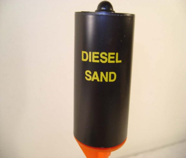 ABT: Lionel #12701 Diesel Fueling Station/OB - 7