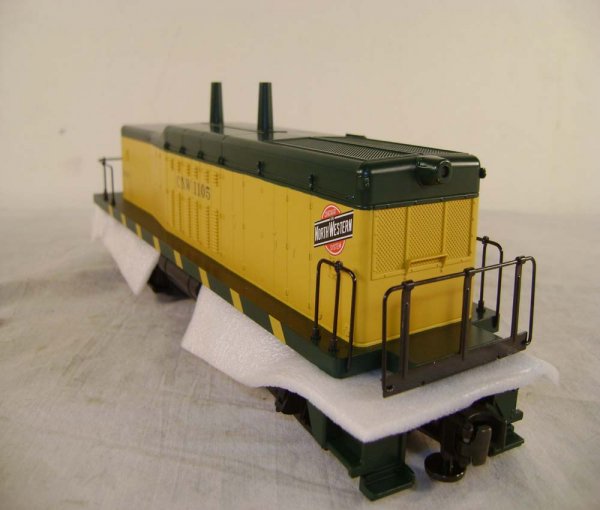 ABT: MTH #30-2139-3 C&NW Calf NW-2/OB - 10