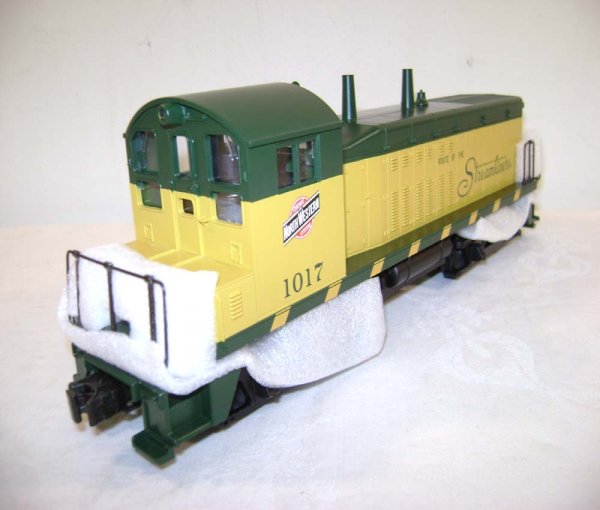 ABT: MTH #30-2139-1 C&NW NW2 Switcher/OB - 4