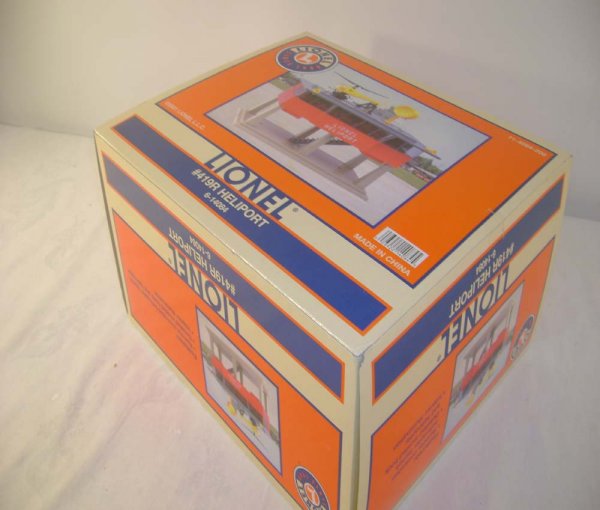 ABT: Mint Lionel #14084 Operating Heliport (419)/ - 10