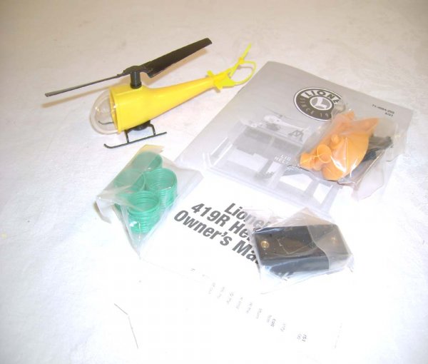 ABT: Mint Lionel #14084 Operating Heliport (419)/ - 7