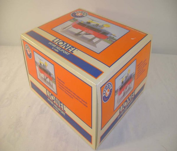 ABT: Mint Lionel #14084 Operating Heliport (419)/ - 8