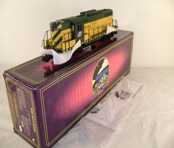ABT: MTH #1718 C&NW EMD GP-9 Diesel/OB - 2