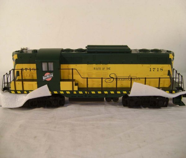 ABT: MTH #1718 C&NW EMD GP-9 Diesel/OB - 3
