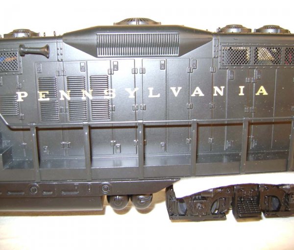 ABT: MTH #20-2210-1 Penn EMD GP-7 Diesel/OB - 5