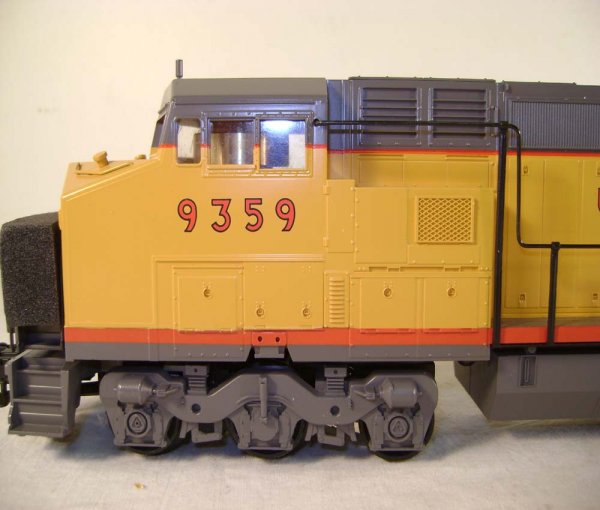 ABT: MTH #9359 UP Dash-8 40 Diesel/OB - 3
