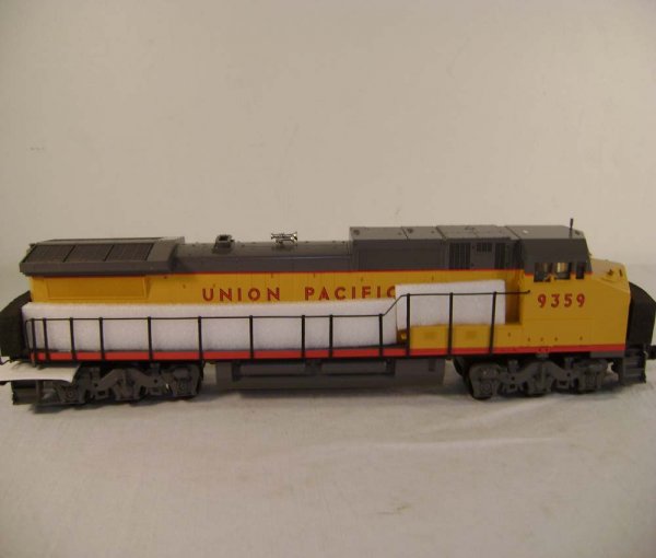 ABT: MTH #9359 UP Dash-8 40 Diesel/OB - 5