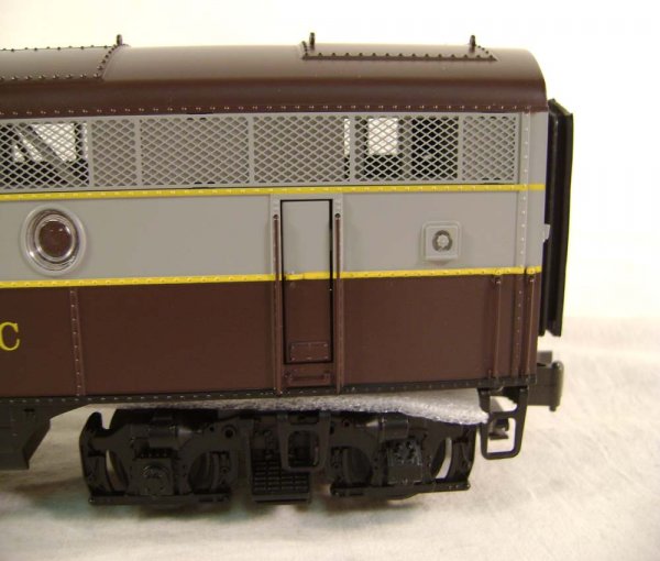 ABT: MTH #20-80002B CP F-3 B Unit Diesel/OB - 6