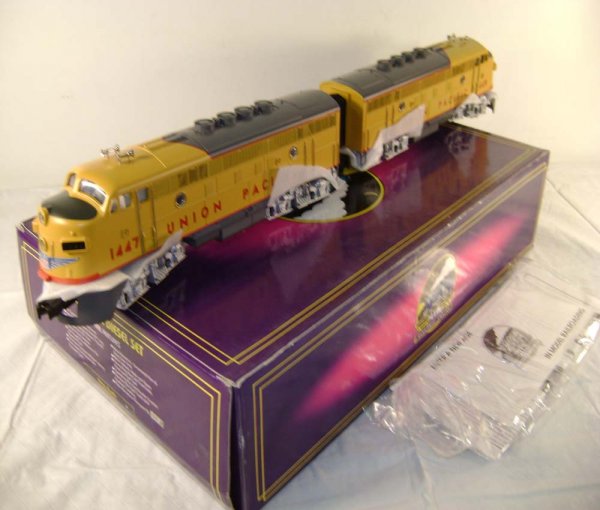 ABT: MTH #MT-2055LP UP EMD F-3 AA Set/OB