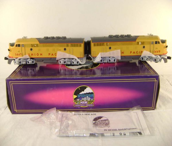 ABT: MTH #MT-2055LP UP EMD F-3 AA Set/OB - 2