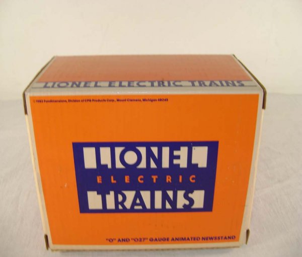 ABT: Lionel #2308 Operating Newstand/OB - 9